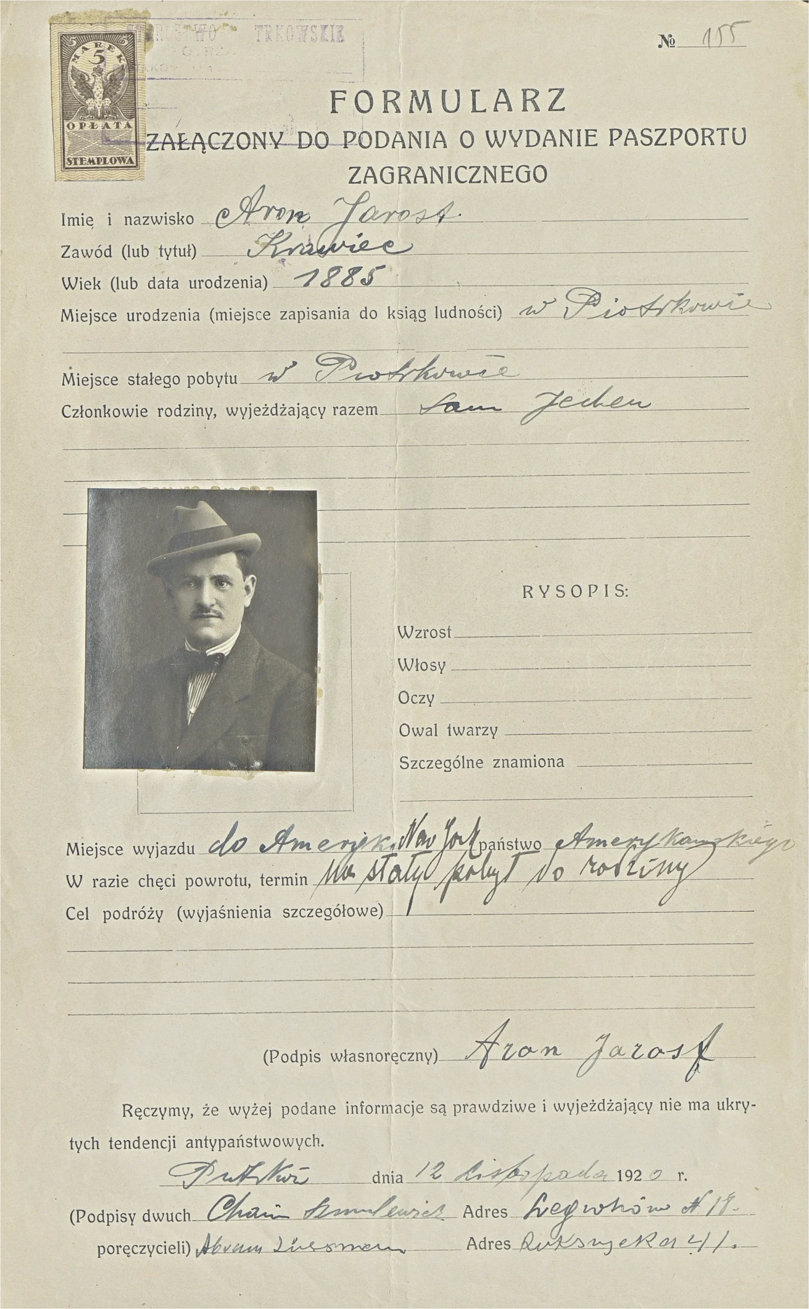 Passport application with a portrait, birth year 1885, tailor occupation, Piotrkow residence, intended New York destination and signature